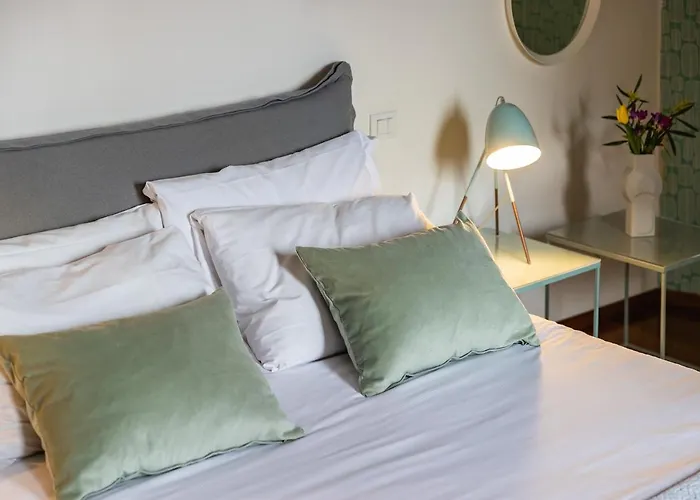 Navona 49 Luxury Suites&apartment 게스트하우스 4*