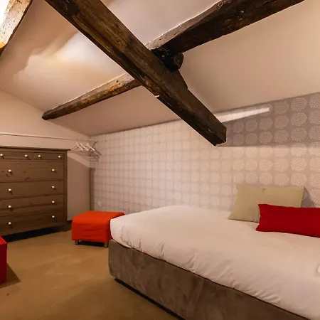 Navona 49 Luxury Suites&apartment 3* Roma
